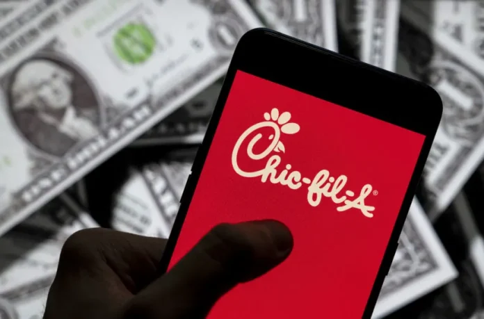 is chick fil a open on new year's day 2021