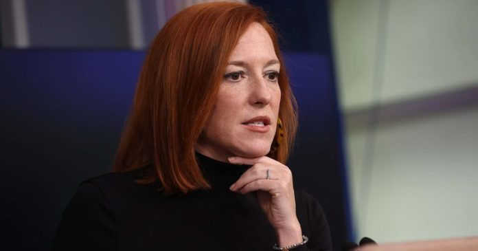 jen psaki gets attacked by aggressive bug during press briefing