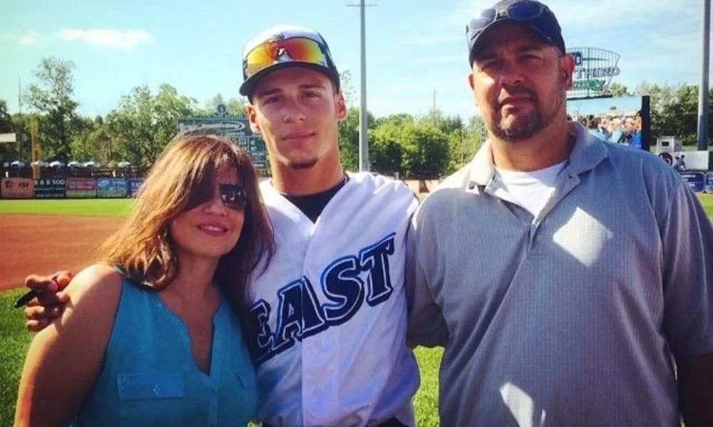 velazquez yankees parents